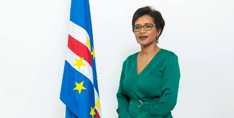 Ministre de la Justice du Cap-Vert rencontre la communauté
