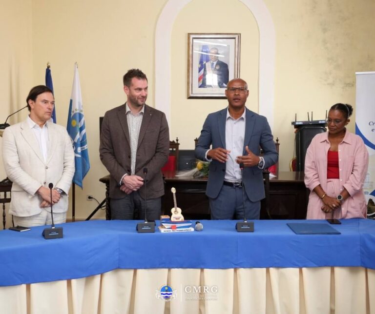 Le maire de Ribeira Grande envisage un jumelage avec la Commune d’Ettelbruck