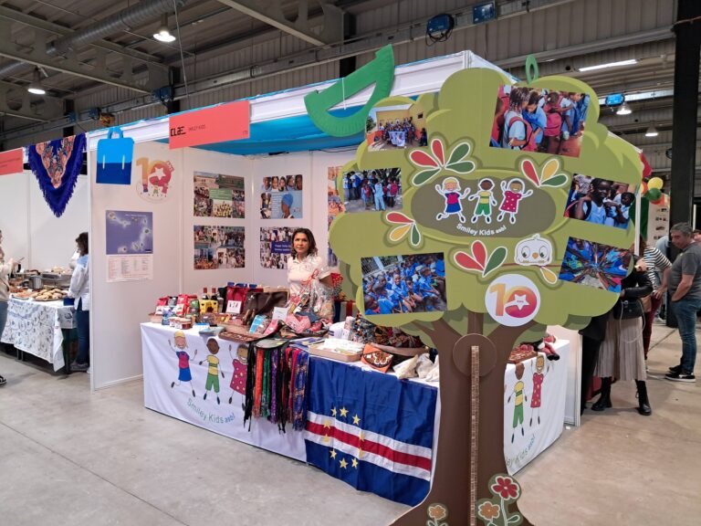Smiley Kids et Pilon représentent Cabo Verde à Käerjenger Treff, le 9 mai