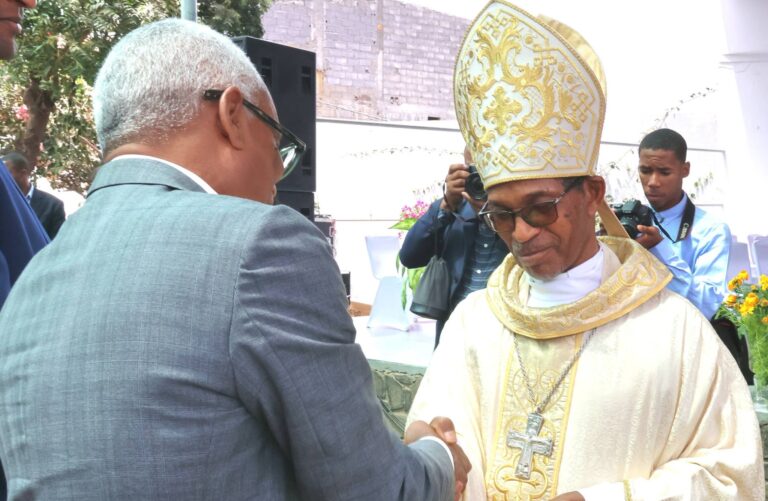 Le Président de Cabo Verde rend hommage à la mission du Cardinal Dom Arlindo Furtado